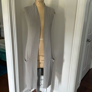 Aritzia Wilfred Sleeveless Cardigan